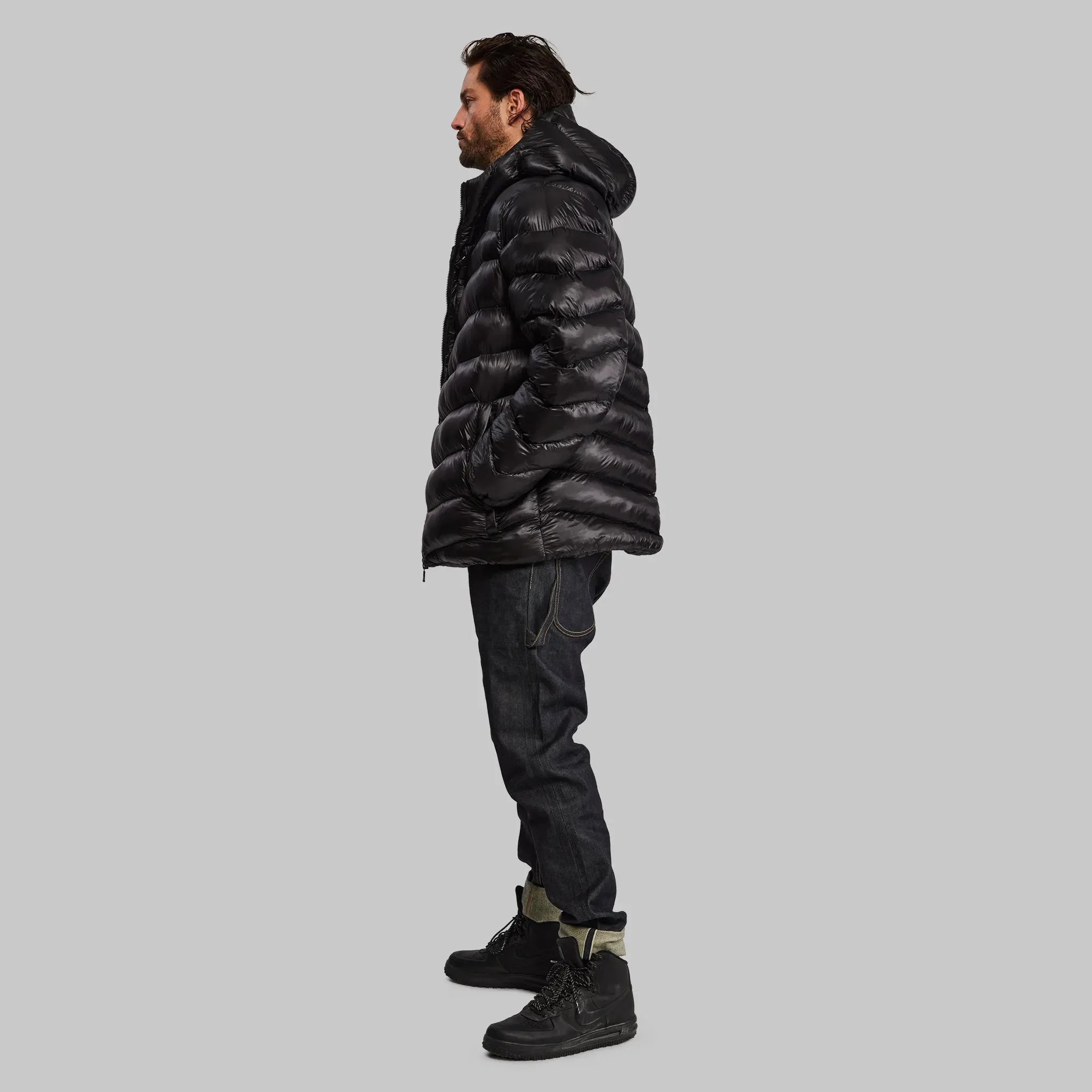 Aerogel Puffer. Black edition