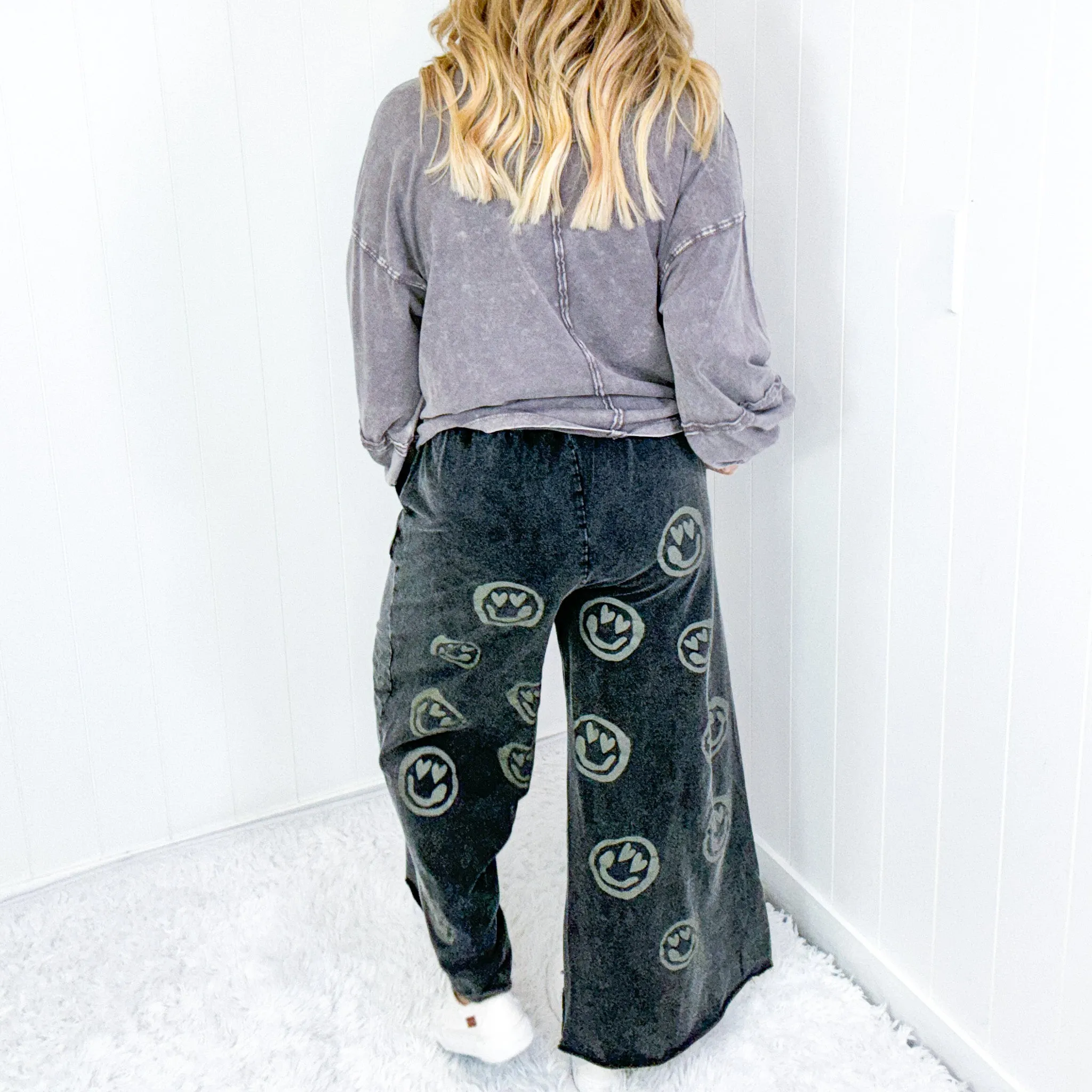 Be Happy Cropped Wide Leg Raw Hem Palazzo Pants in Washed Black