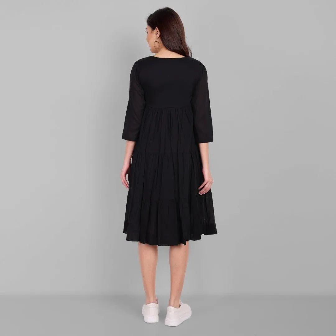 Black Cotton Mul Short Graduated Dress