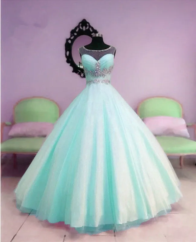 Crystal Beaded Scoop Neckline Tulle Quinceanera Dresses 2019