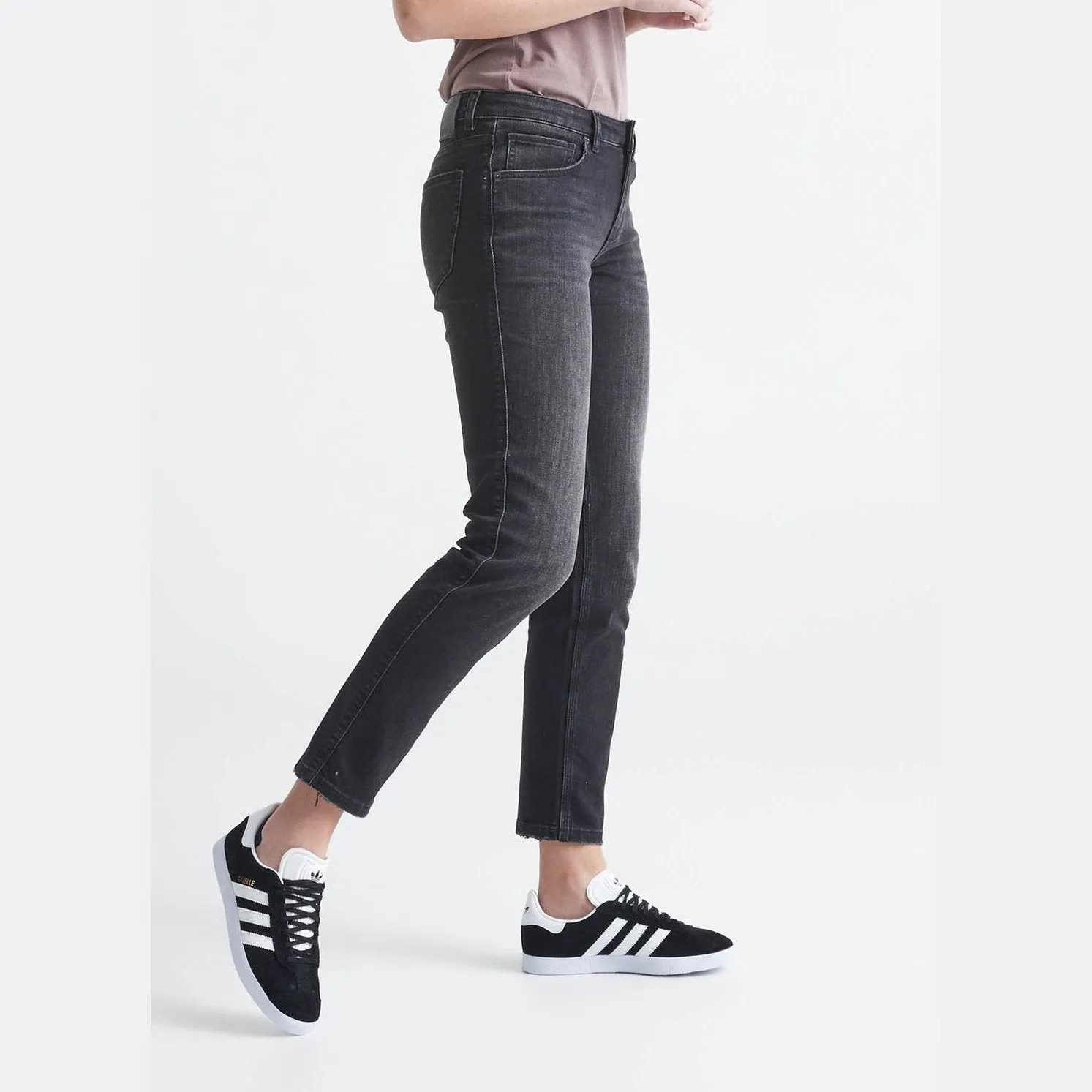 Du/er Performance Denim Girlfriend Jean