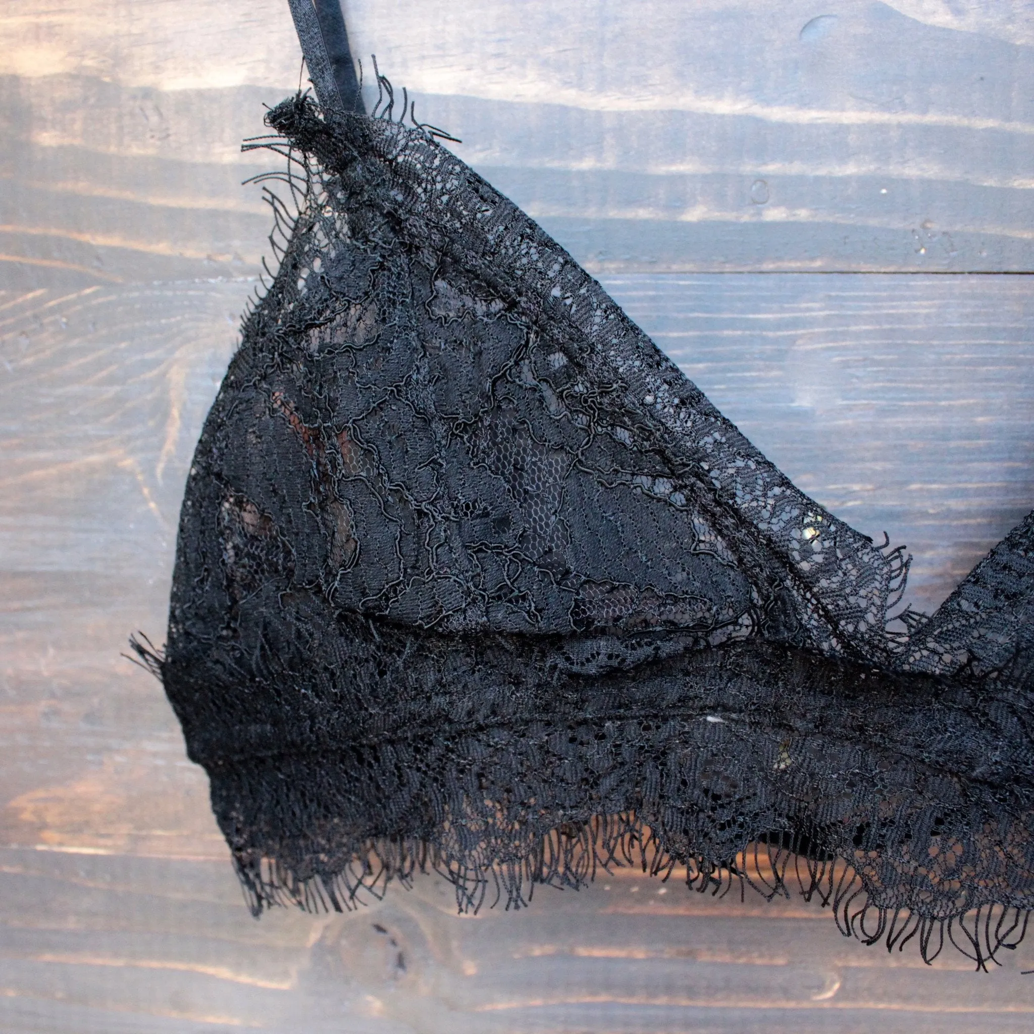 Final Sale - Bare Nothing Lace Bralette in Black