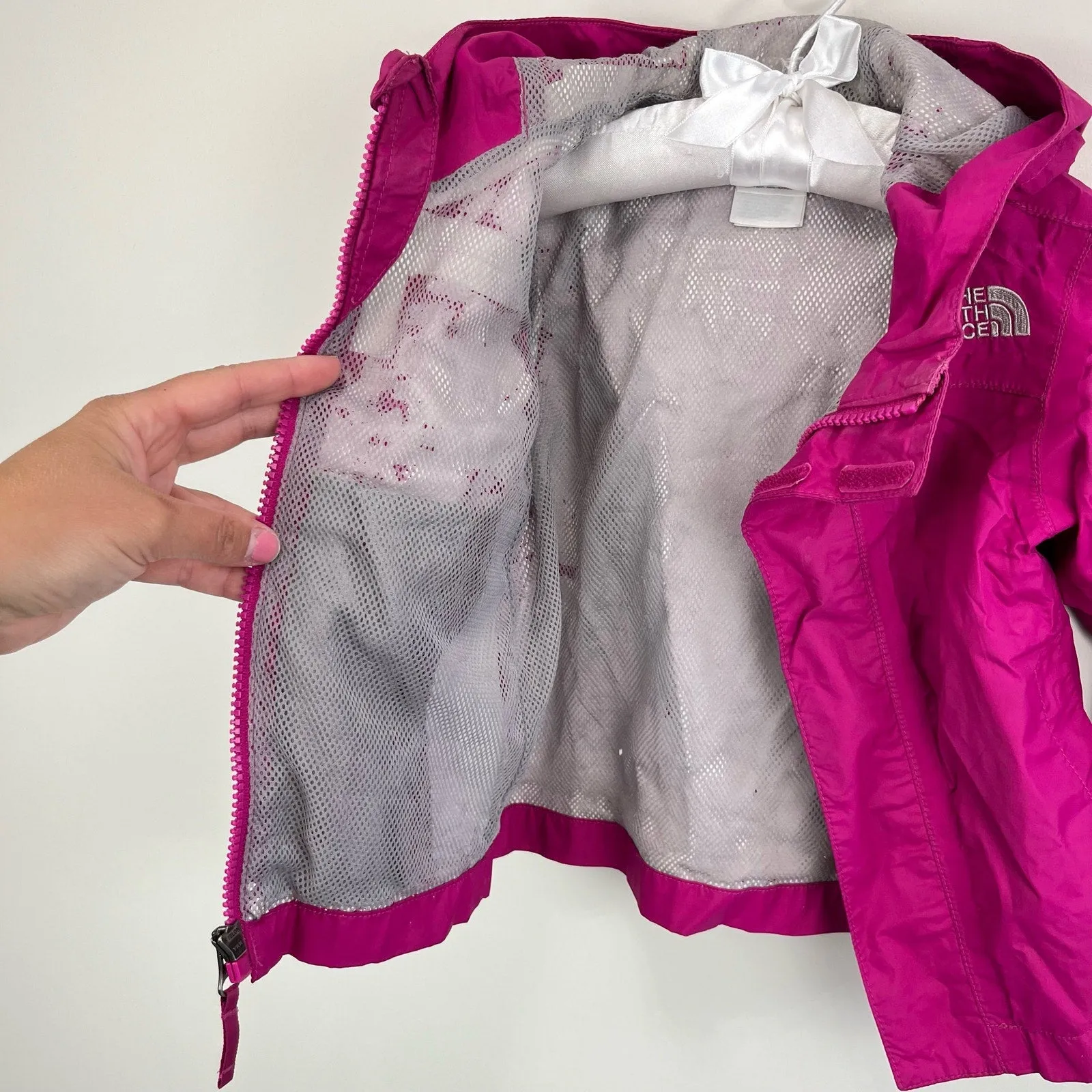 The North Face Girls Fuchsia Windbreaker Jacket 2T