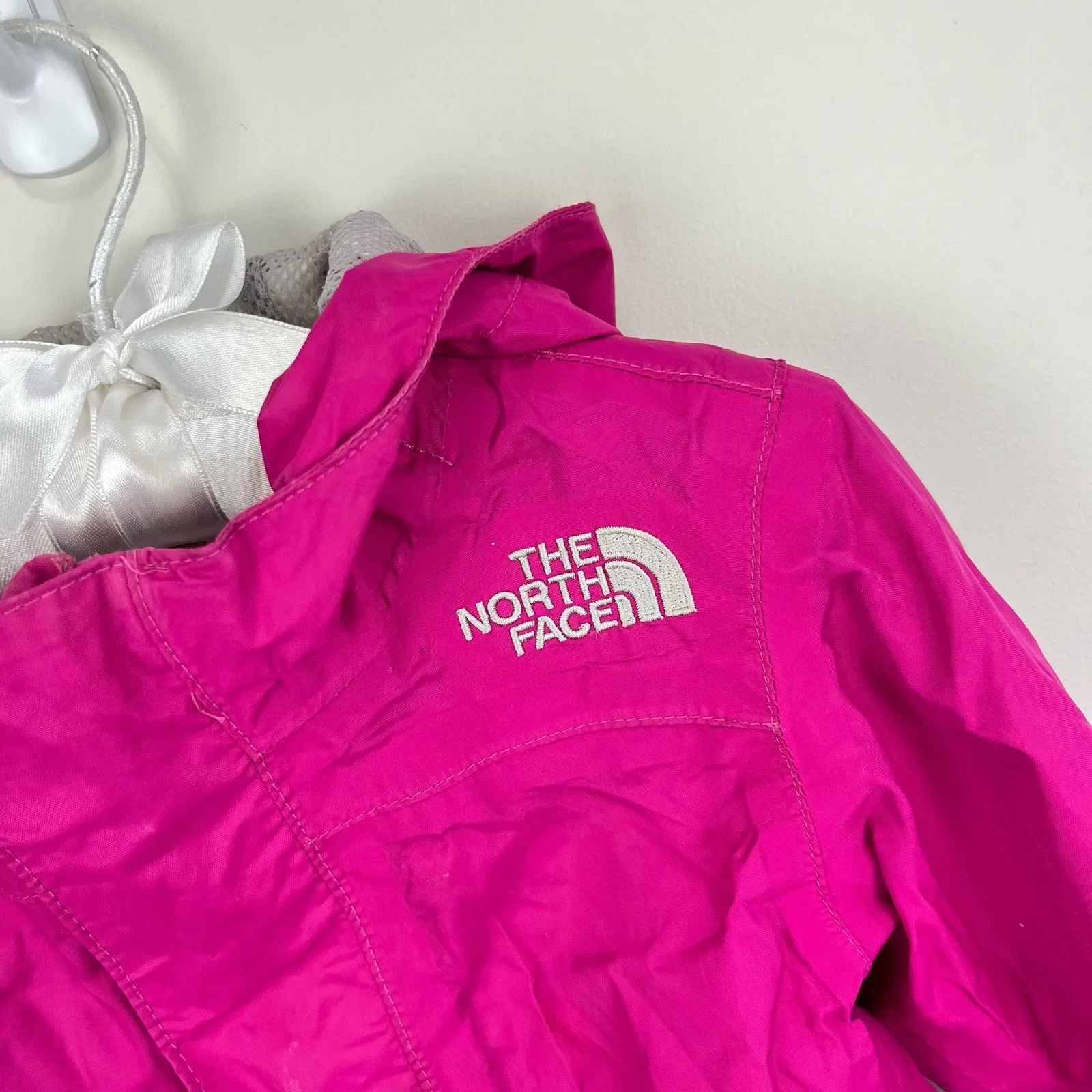 The North Face Girls Fuchsia Windbreaker Jacket 2T